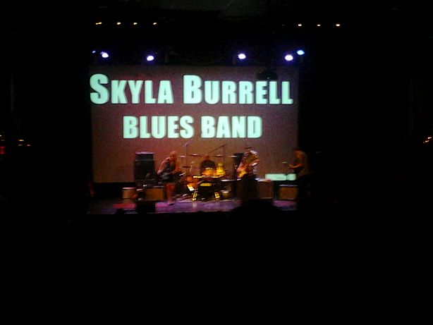 SkylaBurrellBand2015-10-06SellersvilleTheaterPA (1).jpg